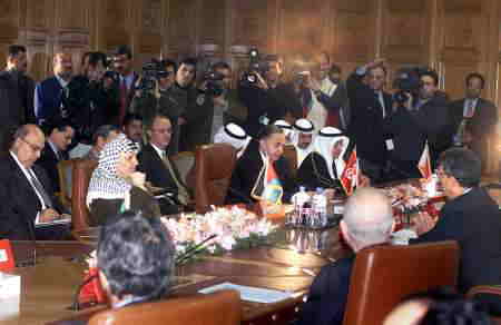 アラファト議長の「留保条件」支持確認　アラブ外相会談